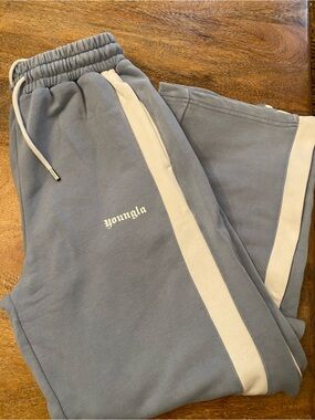 Youngla sweats